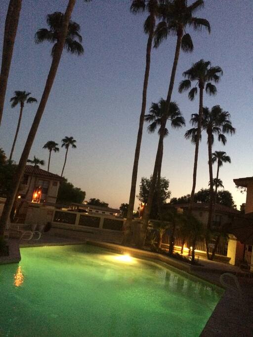 3 heated pools w spas and showers plus wet bars and bathrooms