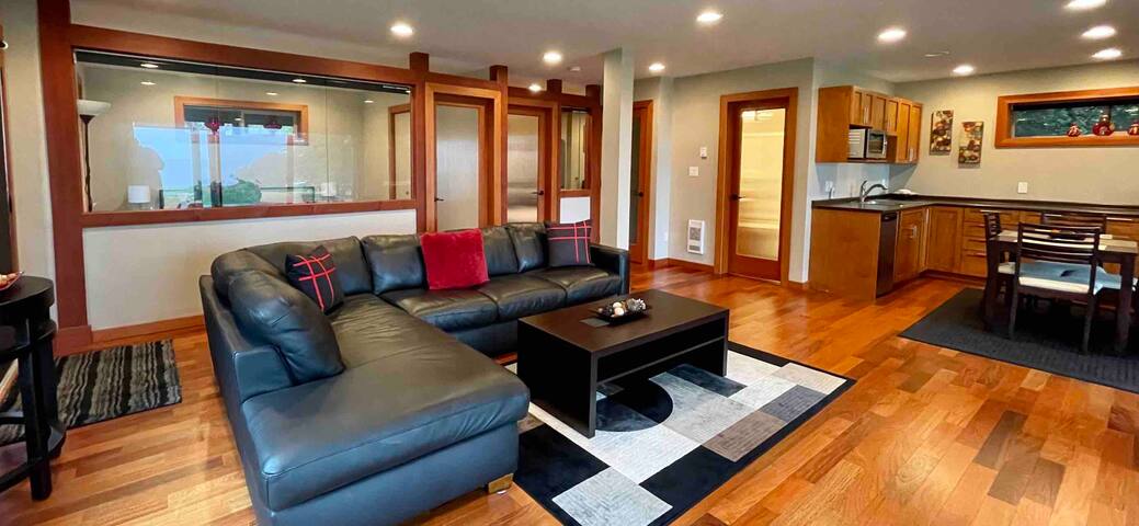 Points West OceanfrontResort 3bed OceanPoint House gallery image 5