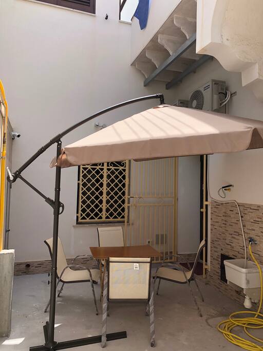 Il cortile privato del locale