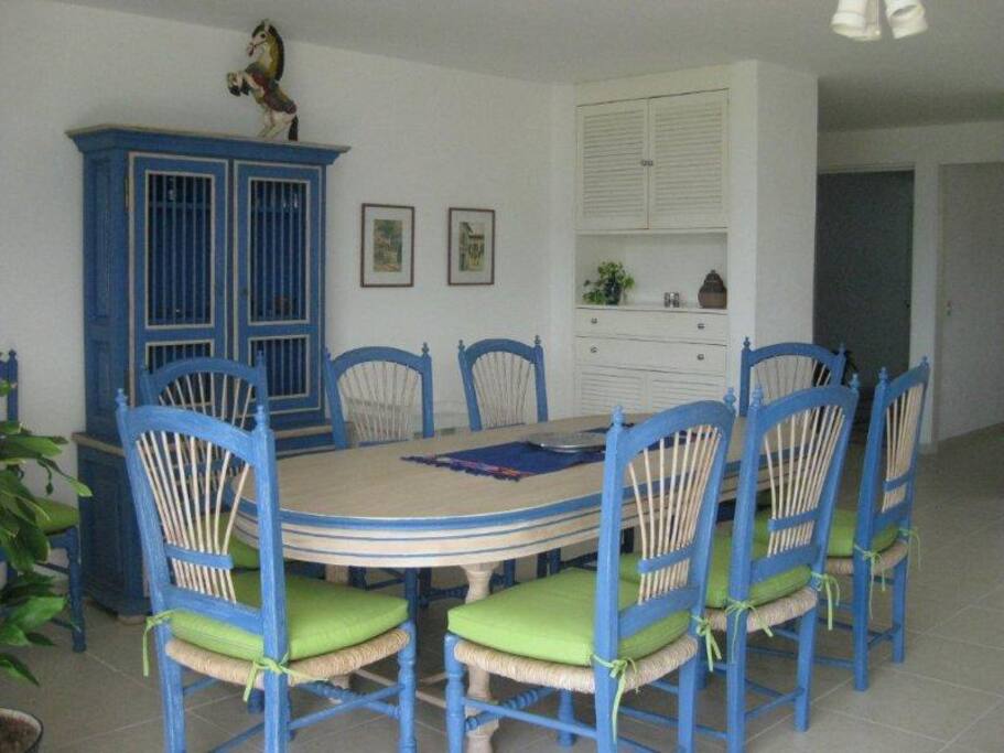 comedor para 8 personas con preciosa vista