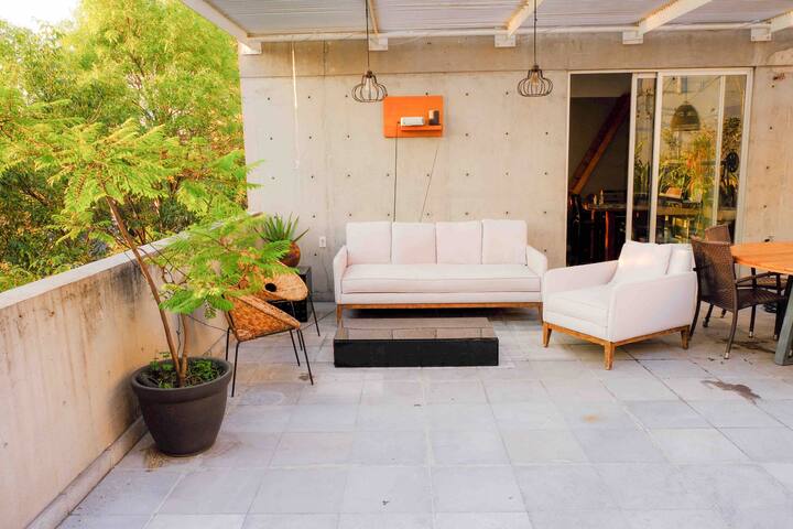 Condesa Penthouse with Rooftop gallery image 2