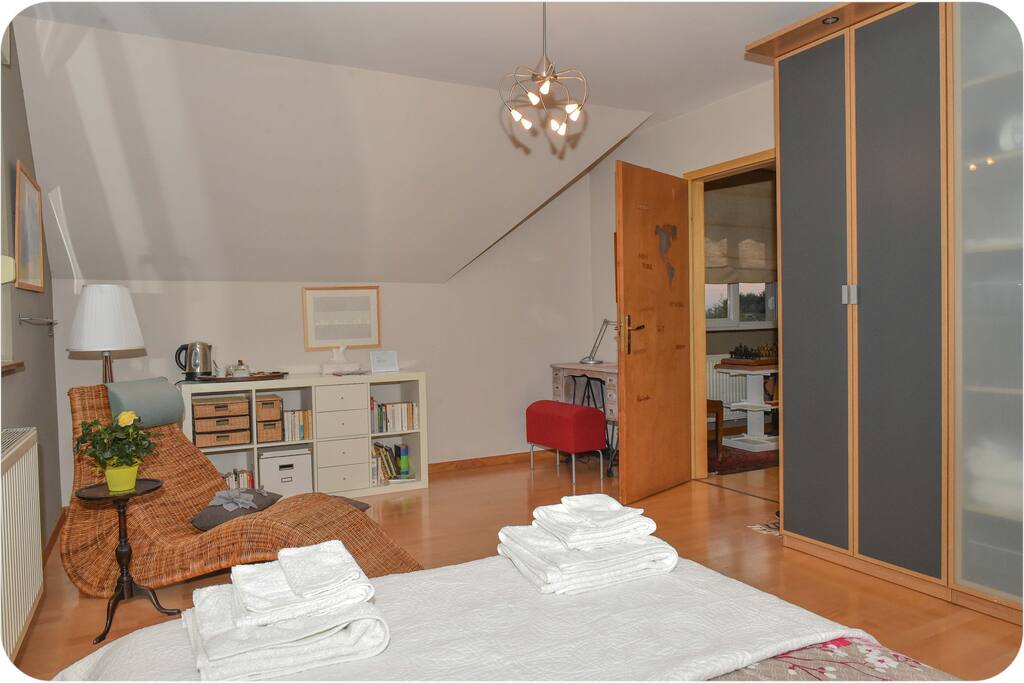 belle chambre spacieuse