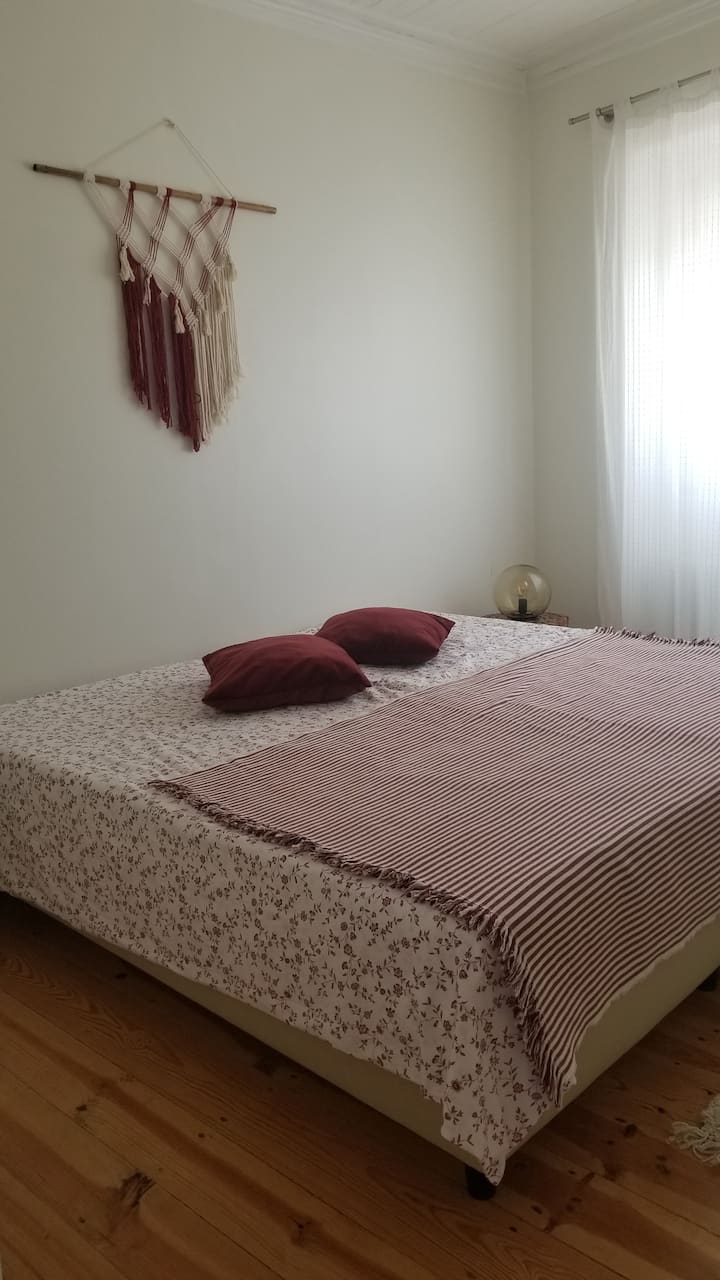 Room two single beds (95cm wide) together that makes an extra large double bed (190cm)