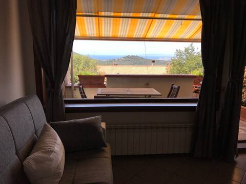Proprietà Airbnb di successo: "pink apartment" maremma panoramic sea view a Scarlino