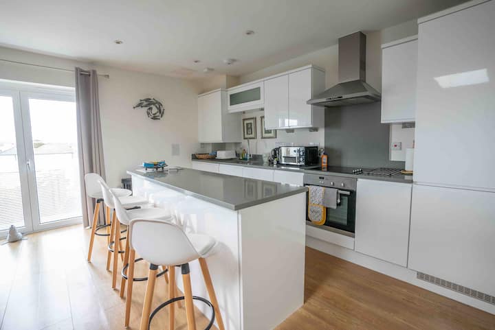 Quarterdeck Apartment. Beach Street by Deal Pier
