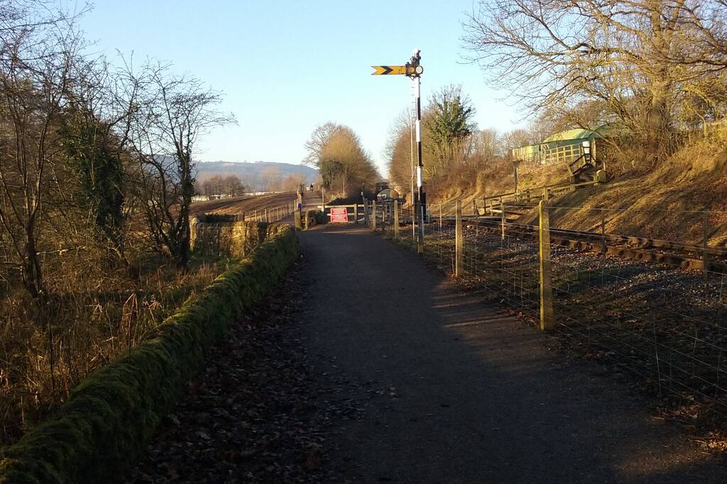 New walking and cycling route to Matlock