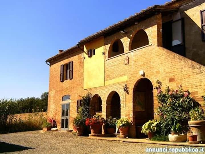 Farm In The Countryside For Groups