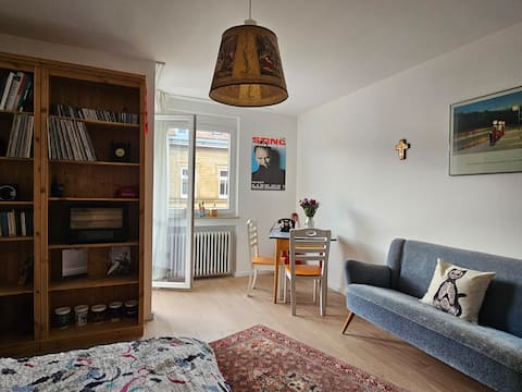 Top performing Airbnb: Beautiful apartment with balcony in Stuttgart