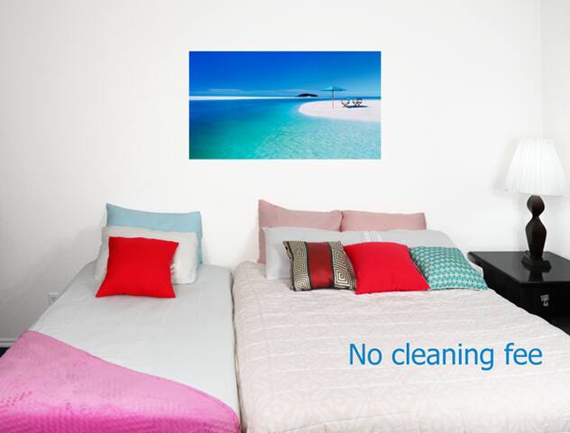 CHARMING Master Suite,Private Bath near SixFlags