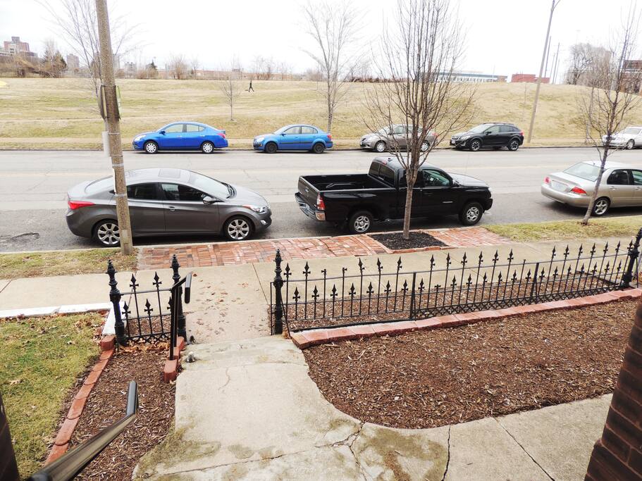 view out from front doors
02/20/2018