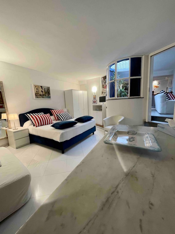 Spálňa s manželskou posteľou King 