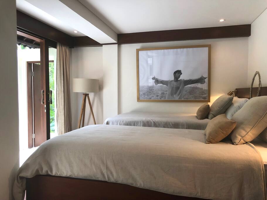 THE PRINCE SUITE
