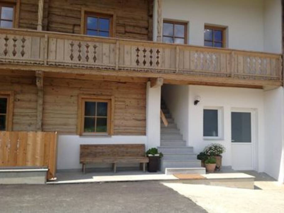 separater Aufgang zur Ferienwohnung