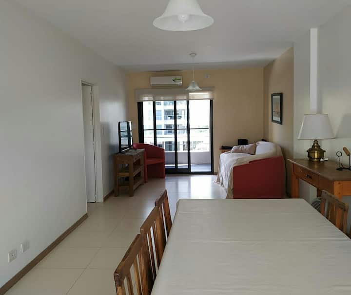 Departamento de 2 ambientes con cochera y pileta en Vicente López