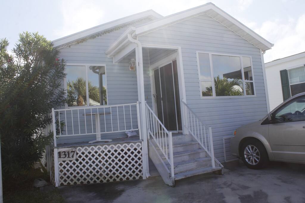 house centrally located and is near market