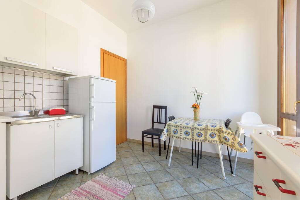 CUCINA arredata e corredata - vivibile -
