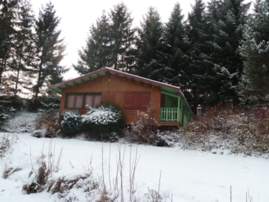 Chalet enneigé