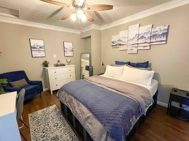 ლურჯი საძინებელი