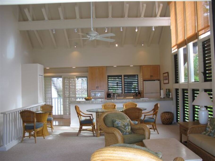 Large, Open, Light-Filled Top Floor
