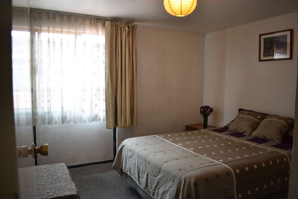 Cama matrimonial