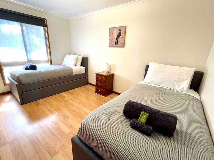 Спалня 4 | единични легла с трюфели