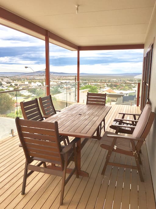 Balcony & outdoor setting.