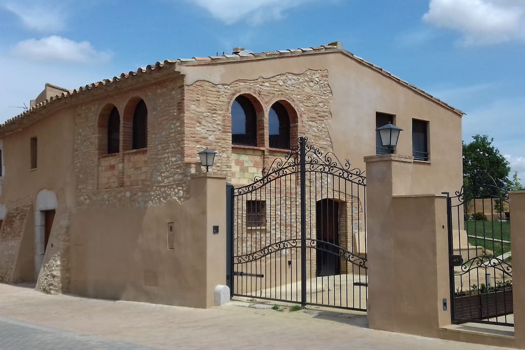 FACHADA PROPIEDAD