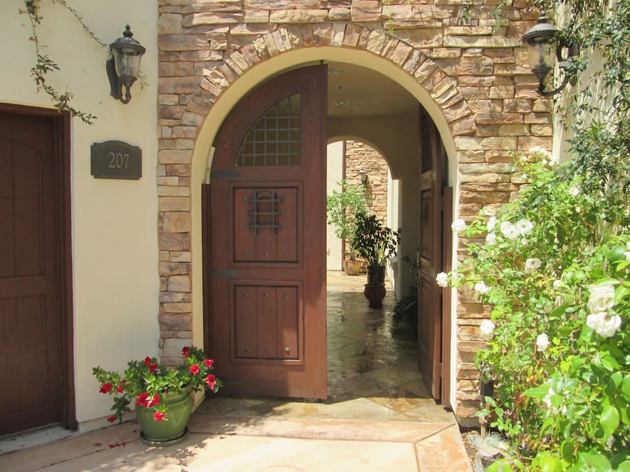 Lovely Entry into Courtyard