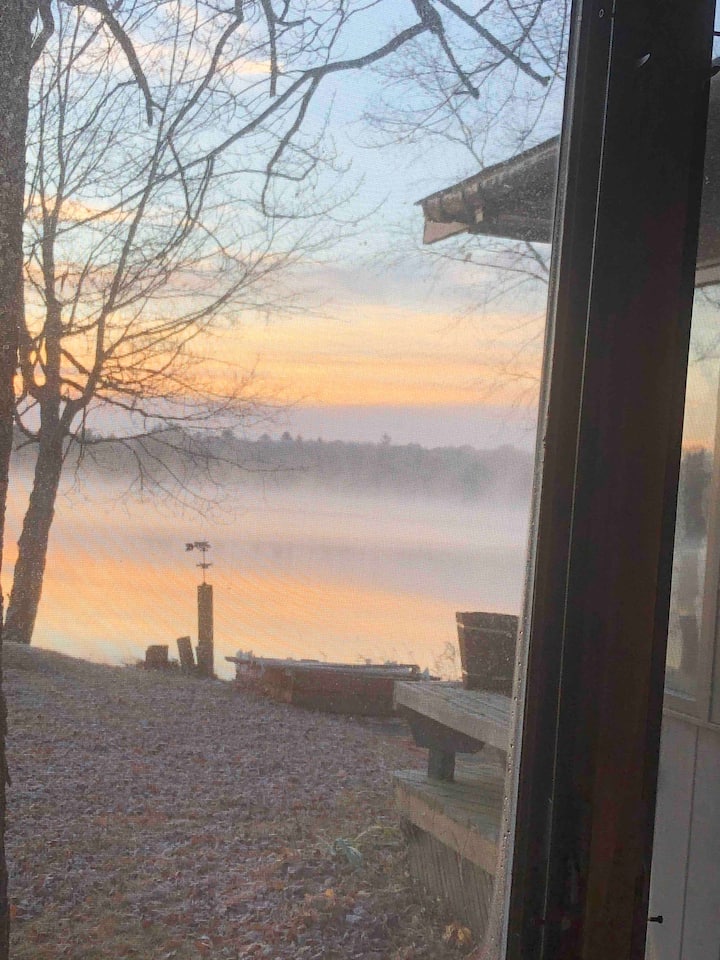 Გაიღვიძეთ და დატკბით შესანიშნავი ხედებით საწოლიდან გასვლის გარეშეც კი. 

(ხედი მთავარი საწოლიდან)