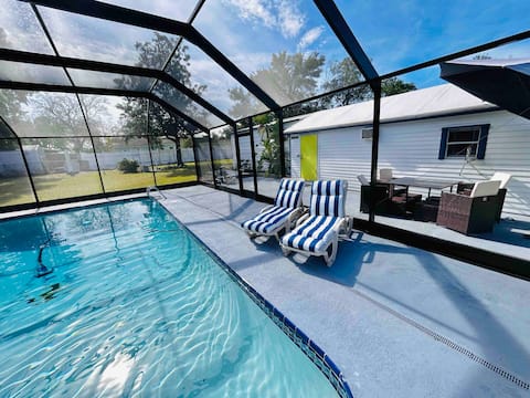 Adorable Agave Suite w/ private pool and entrance