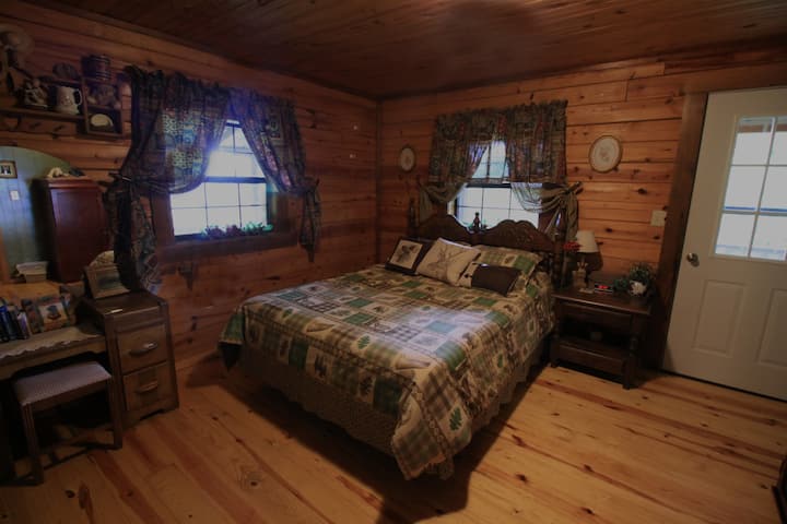 Queen Bedroom