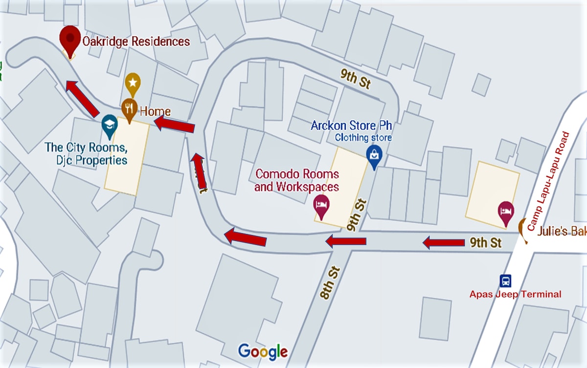 A detailed map indicates the location of Oakridge Residences, showing nearby streets and surrounding establishments. The layout features marked routes for navigating the area, with notable landmarks such as the Apas Jeep Terminal, providing essential context for guests regarding accessibility and proximity to critical amenities.
