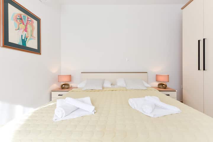 Bed linen and towels are included in price