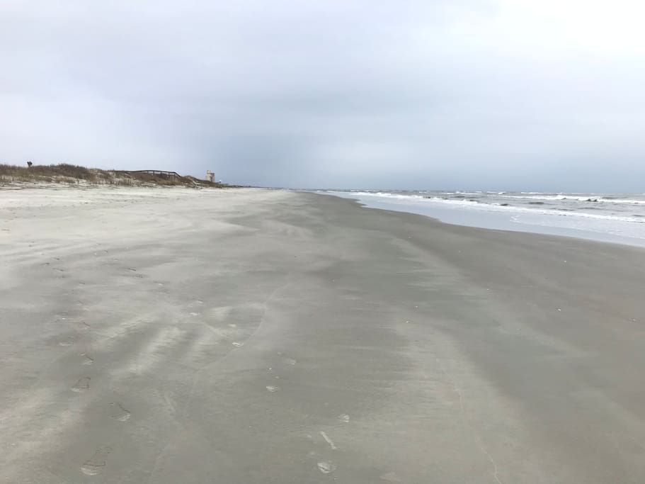 Eastward beach mid-tide