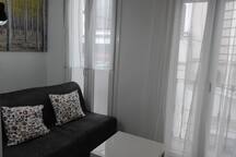 AGRADABLE  Y CÉNTRICO  APARTAMENTO.