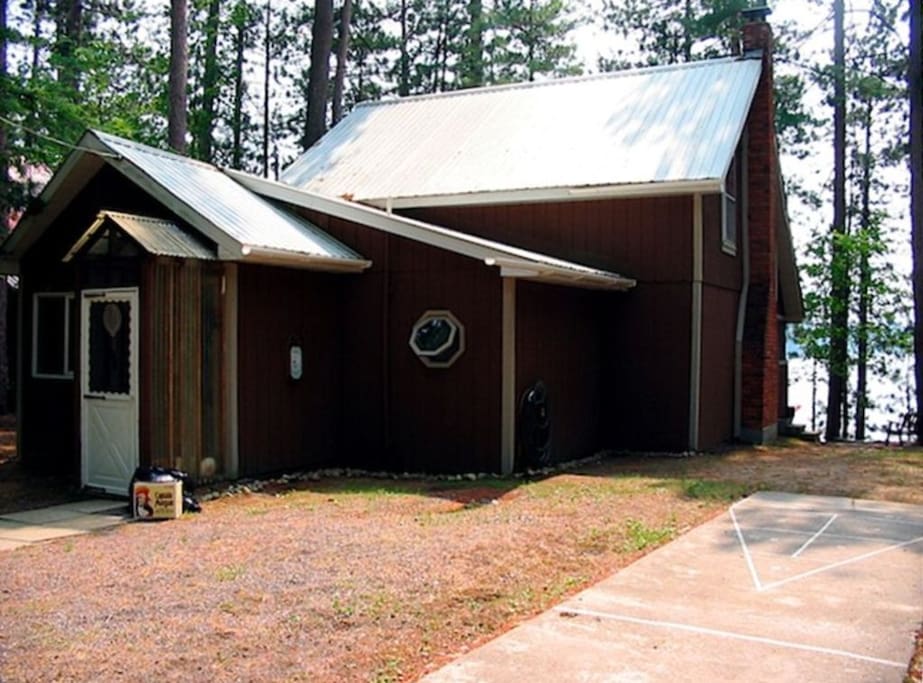 View of cottage from driveway