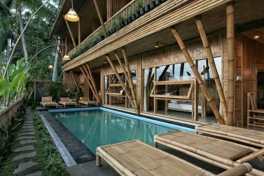 The pool is always nice when your feeling like relaxing