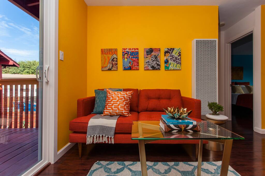 VIBRANT COLORS. GOOD FOR THE EYES AND SOUL. LIVE INSPIRED.