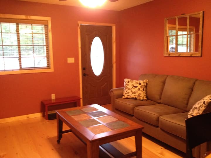 Mountain Lodge Style Condo Suite - New Hampshire