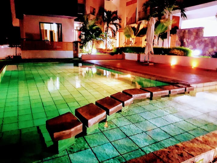 Luxury 3 AC Bedroom Apartment  BIG POOL