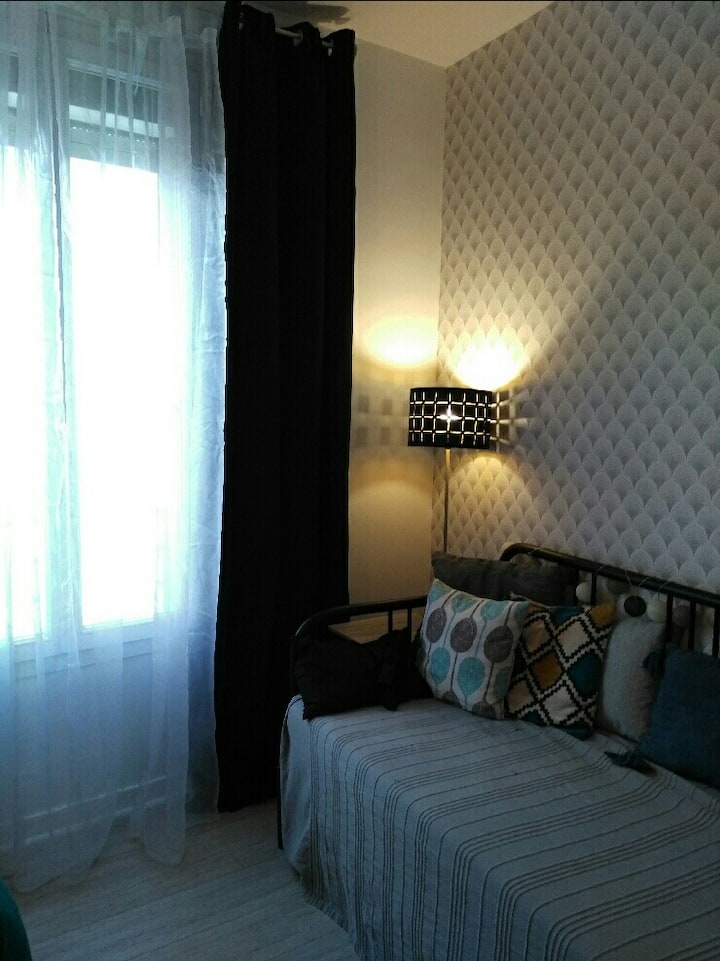 ห้องนั่งเล่นที่หันหน้าไปทางทิศใต้