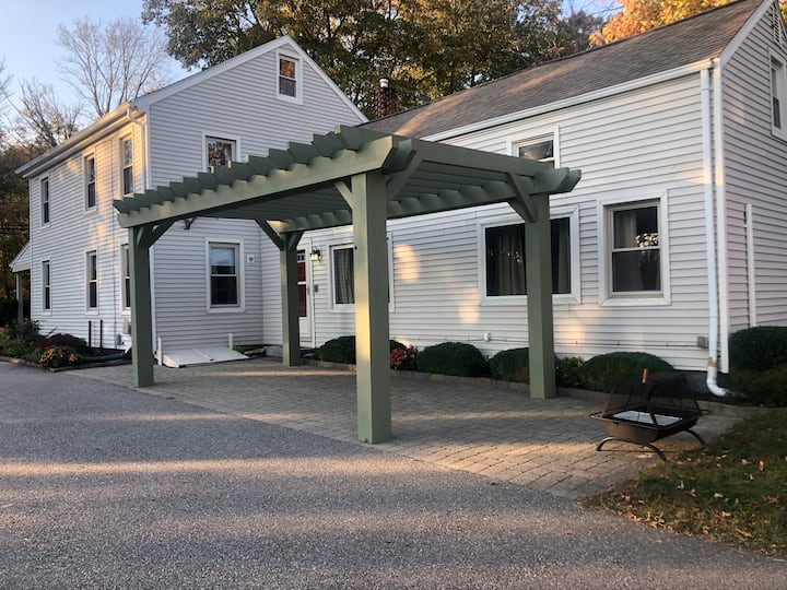 Six Paca Farm Farm stays for Rent in Bozrah, Connecticut, United