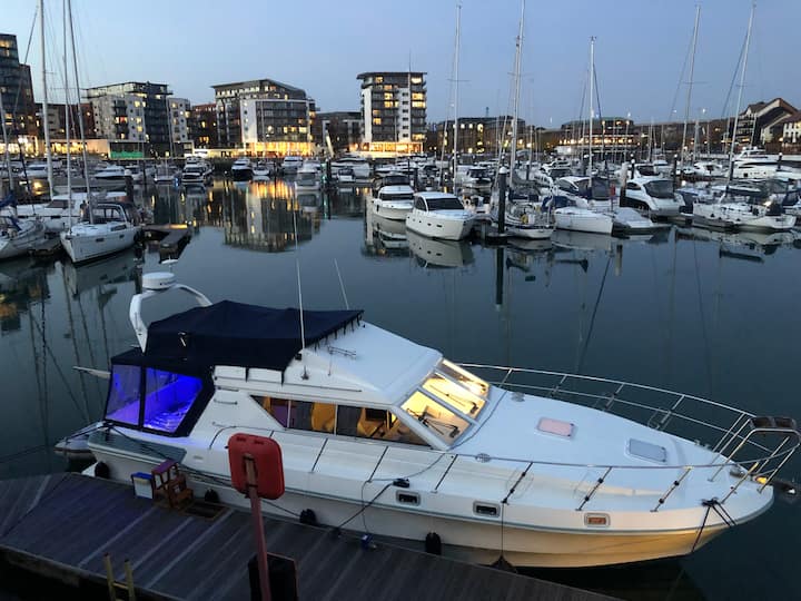 yacht overnight stay uk