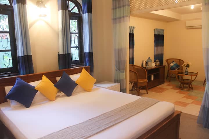Spacious Room near Airport & Negombo with A/C