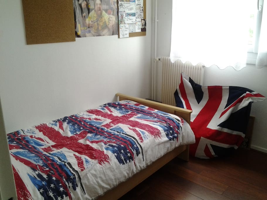 Chambre et lit disponible