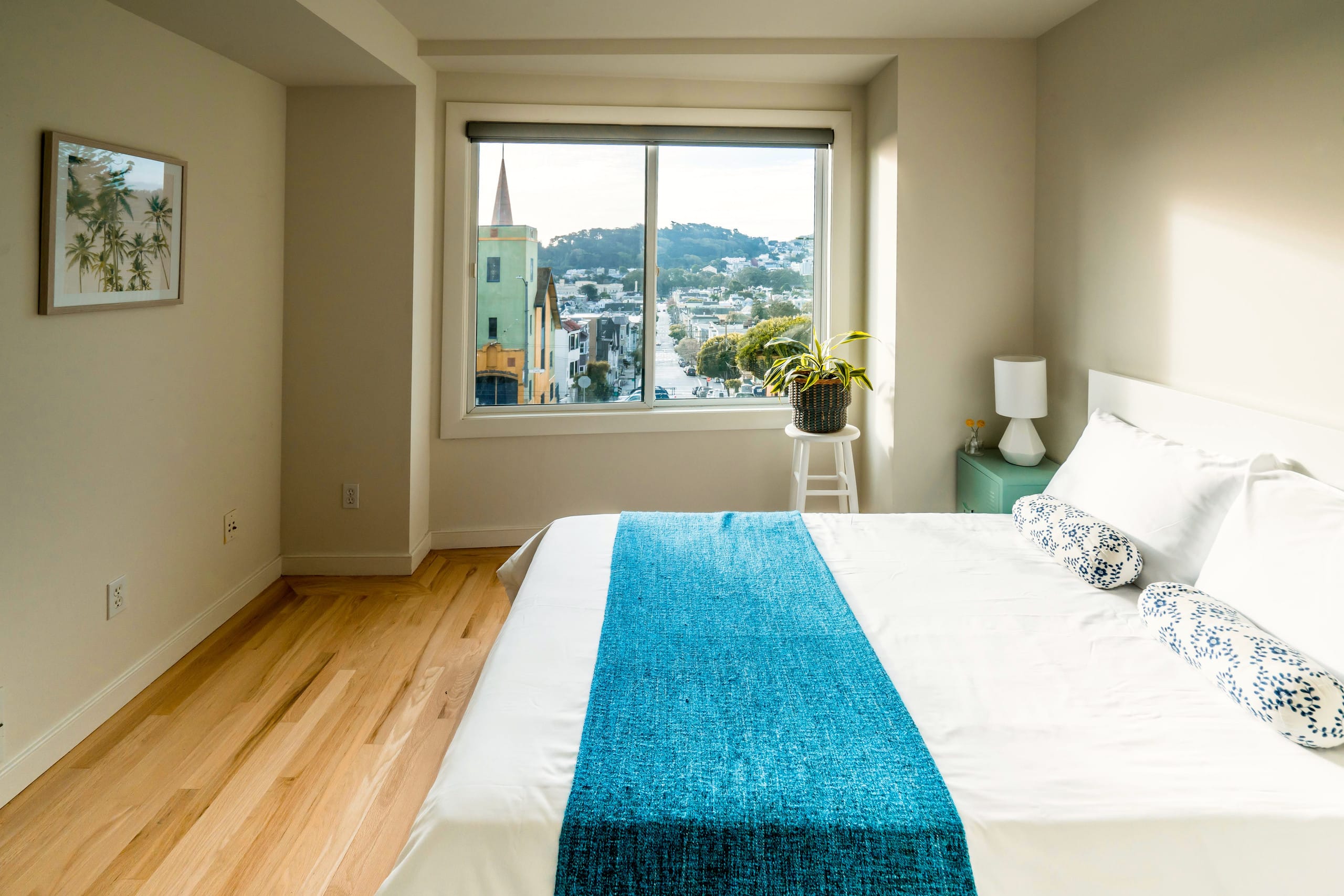 Home in San Francisco · ★4.98 · 3 bedrooms · 3 beds · 1 bath - Image 15