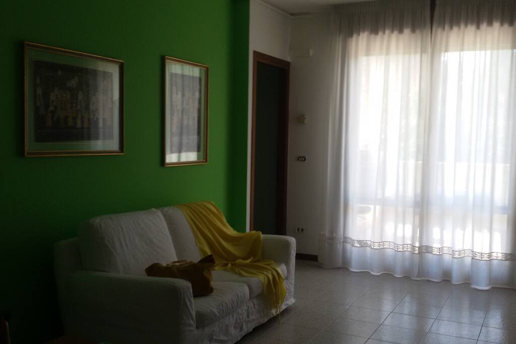 salotto angolo tv