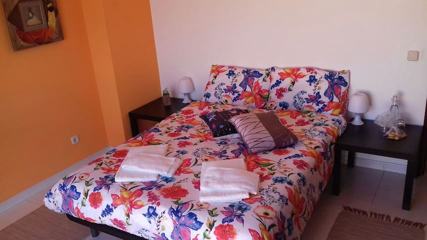 Double room with shared bathroom - Casa Luana