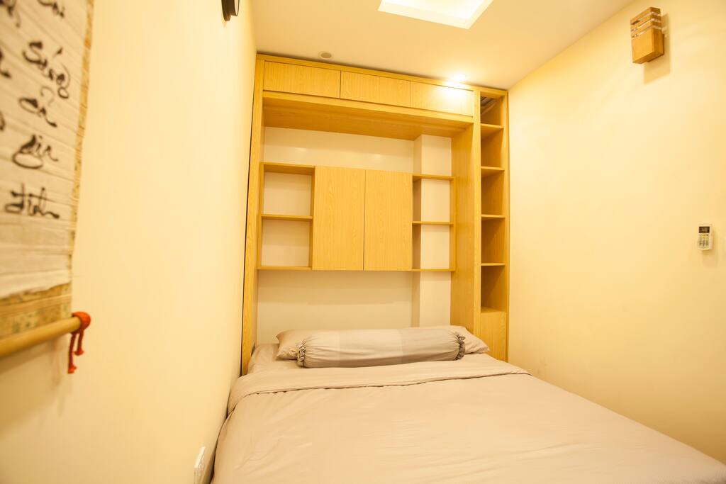 bedroom1