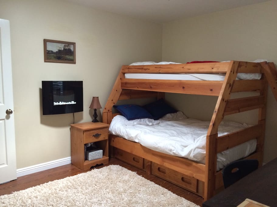 1st bedroom (exclusive for guest)